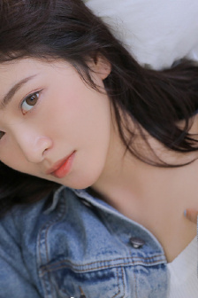 不小心缩小掉进女生的午饭里